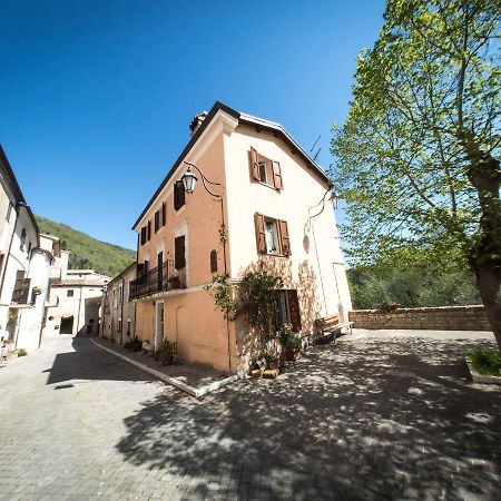 Casa Di Mamma Casa Vacanze Genga  Dış mekan fotoğraf